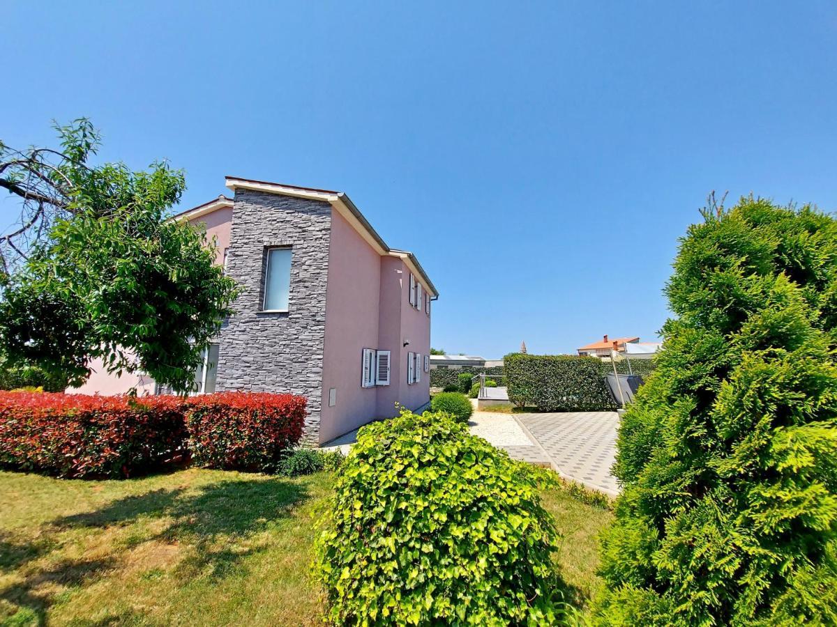 Villa Mattea Galižana Eksteriør bilde